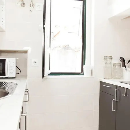 Апартаменти Casa Em Lisboa? Optima Localizacao No Bairro Alto Лісабон