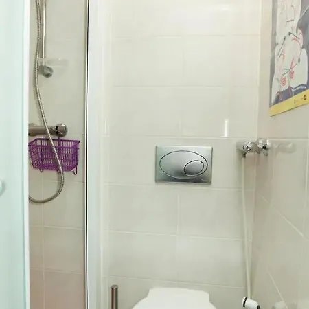 Casa Em Lisboa? Optima Localizacao No Bairro Alto